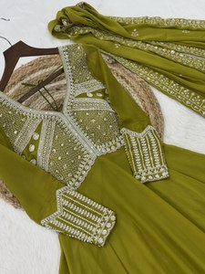 Heavy Designer Party Dress Luxury Suits Original Pakistani Kurta Sets for Women Pakistani Salwar Kameez Readymade Dress - Product Image 5