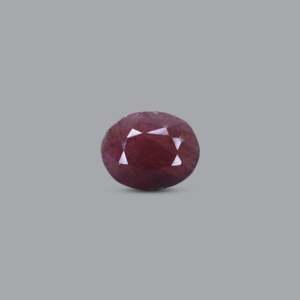 Natural 8.25 Carat Handcrafted Indian Ruby Loose Gemstone for Fine Jewelry - Product Image 1