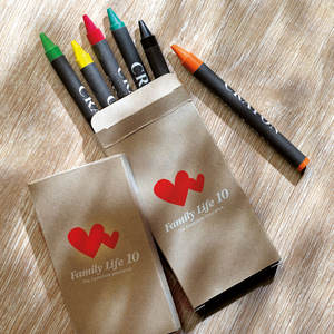 Ensemble de 6 crayons de couleur à la cire dans un étui pratique - Product Image 4