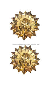 Juego de 2 Diyas de Latón con Diseño de Loto, 6 Pulgadas, Decoración Religiosa para el Hogar, Uso en Templos, Latón Pulido, Importado - Product Image 3