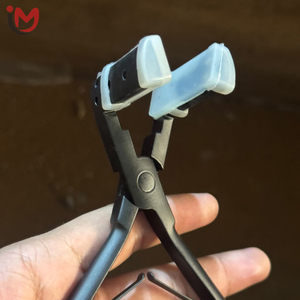Pince professionnelle pour extensions de cheveux, outil d'installation et de retrait pour extensions à bandes, manche en plastique noir, services OEM - Product Image 2