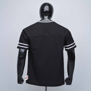 T-shirt noir à col en V pour homme Hypnotic, manches courtes, avec logo blanc imprimé, coupe classique, style jersey décontracté, avec design de logo personnalisé - Product Image 2