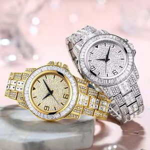 Montre en diamant moissanite de qualité supérieure pour homme, montre-bracelet à quartz analogique pour un usage quotidien et une option cadeau - Product Image 4