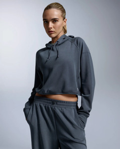 <b>Top</b> Selling Custom Logo <b>Cropped</b> Hoodie & Jogger Matching <b>Set</b> Women's Tracksuits Cotton Breathable Activewear Women Sweatsuits - Product Image 4