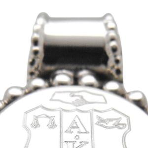 Collar con Colgante de Escudo con Adornos de Cuentas Plateadas para Mujer, Joyería Elegante Inspirada en Hermandades, Diseño Clásico de Escudo, Accesorios de Moda - Product Image 3