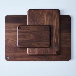 Juego de tablas de cortar y picar de mármol premium con bandejas negras y marrones hechas a mano y orificio para colgar - Product Image 5