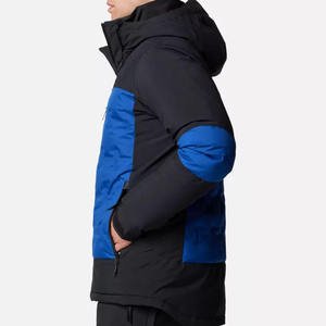 Veste imperméable de randonnée personnalisée, veste coupe-vent imperméable à capuche en softshell pour la course à pied et la randonnée - Product Image 2