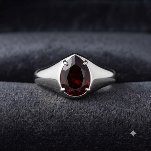 Anillo de Plata 925 con Granate, Corte Pera, Engaste de Garras, Joyería Fina Unisex, Diseño Geométrico Minimalista - Product Image 1