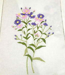 Caminos de Mesa Modernos Blancos de Algodón con Dobladillo, Bordados a Mano con Diseño Floral, Lavables y Duraderos para el Hogar, Venta al Por Mayor Personalizada - Product Image 2