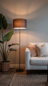 Lámpara de Pie Moderna E27 LED con Poste de Hierro y Pantalla de Tela Negra, Altura Ajustable, Iluminación Decorativa para Dormitorio y Sala de Estar - Product Image 5
