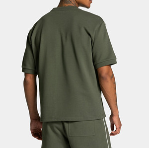Ensemble d'été décontracté 2 pièces pour homme de qualité supérieure OEM avec t-shirt et short à doublure contrastée – Tenue respirante et à séchage rapide pour homme - Product Image 3