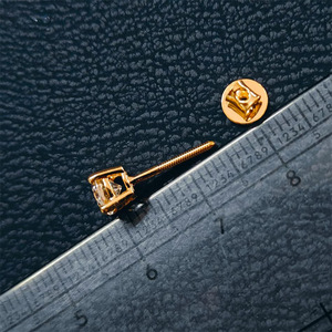 Pendientes de Diamantes Cultivados en Laboratorio de Oro de 14K, Modernos y Elegantes |   Joyería Fina Hecha a Mano para Mujer |   Regalo para Fiestas |   Venta al por Mayor Directa de Fábrica - Product Image 2