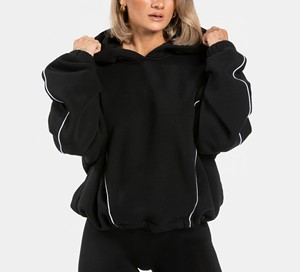 Ensemble de survêtement décontracté noir à capuche et manches longues pour femme, coupe oversize, avec pantalon de jogging uni et passepoil blanc contrastant, taille élastique – Vente en gros - Product Image 2