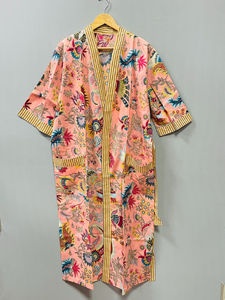 ชุดคลุมกิโมโนสไตล์โบฮีเมียนสำหรับฤดูร้อน แบรนด์ Mukut Print คอวี ผ้าฝ้าย 100% เนื้อนุ่ม ปิดด้วยเชือกผูกด้านหน้า กำลังเป็นที่นิยมในช่วงคริสต์มาส - Product Image 2