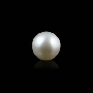 Handcrafted 5.4 Carat Loose Pearl Gemstone for Fine Jewelry - Product Image 2