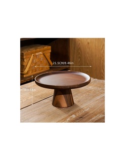 Support à gâteau en bois d'inspiration vintage, de forme ronde classique, pour desserts de célébration et décoration d'événements - Product Image 1