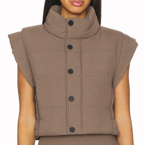 Chaleco Acolchado de Invierno de Alta Calidad Hecho en Pakistán, Ropa de Abrigo Corta para Mujer, Diseño Personalizado, Venta al Por Mayor, Ropa Tellus Impermeable - Product Image 1