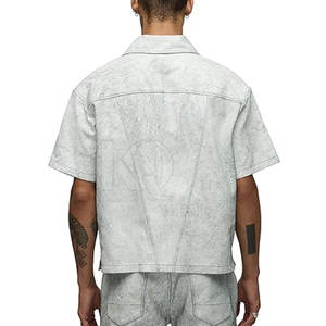 Chemises en cuir élégantes pour hommes, douces et confortables, parfaites pour le quotidien, les sorties en soirée et les looks décontractés. - Product Image 3