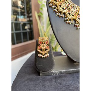 ชุดสร้อยคอทองเหลืองชุบทองประดับมุกเทียม AD Stone แบบอินเดีย สำหรับผู้หญิง งานแต่งงาน งานปาร์ตี้ เครื่องประดับสไตล์ชาติพันธุ์ คุณภาพส่งออก - Product Image 4