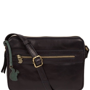 Fabricante de Bolsos Cruzados de Piel Genuina al por Mayor con Correa Ajustable y Bolsillo Frontal con Cremallera, OEM ODM, Pedidos al por Mayor - Product Image 1