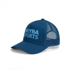 Casquette de baseball moderne bleue brodée en maille, style trucker, avec fermeture snapback, respirante, pour streetwear, extérieur et mode décontractée - Product Image 1