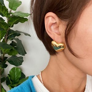 Orecchini a perno Polish My Heart, anelli alla moda a forma di cuore - Product Image 4