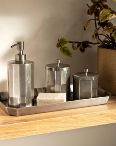 Juego de Baño de Metal Artesanal Diseñado para Hogares de Lujo que Ofrece Almacenamiento Elegante y Estilo para el Baño - Product Image 5