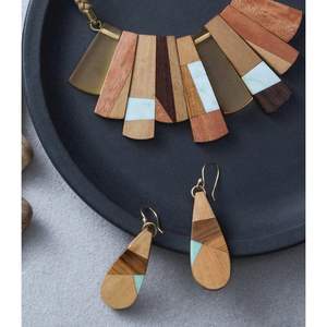 Collar de Cuentas de Madera con Cristales, Accesorio de Moda de Lujo Hecho a Mano para Mujer - Product Image 4