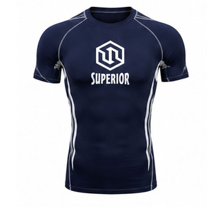 Camiseta de compresión de secado rápido diseñada para regular la temperatura corporal, reducir la fricción y brindar comodidad. - Product Image 1