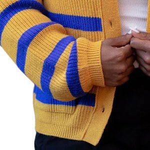 Cardigan rayé bleu et or Sigma Gamma Rho pour femme, pull boutonné, style décontracté de sororité grecque, tricot de qualité supérieure - Product Image 5