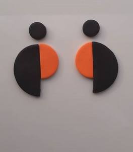 Boucles d'oreilles en résine, bijoux faits main de qualité supérieure, boucles d'oreilles tendance pour femmes, collection d'accessoires modernes et élégants - Product Image 1
