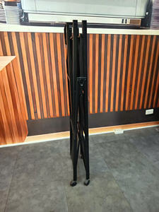 Étagère de rangement pliable à 4 niveaux en métal grillagé avec roulettes, étagère roulante en acier thermolaqué - Product Image 2
