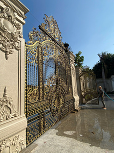 Puerta Batiente de Hierro Forjado de Lujo para Villas en Arabia Saudita |   Puerta de Entrada Metálica de Diseño Islámico Moderno - Product Image 5