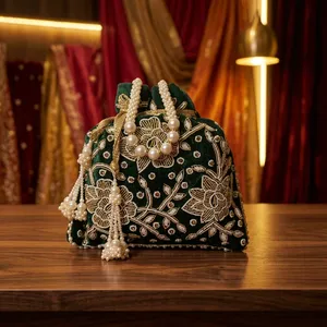Handmade <b>Green</b> Beaded Embroidery Evening Clutch <b>Purse</b> Party Bag with Half Moon Pattern and Pearl Decoration - Product Image 2