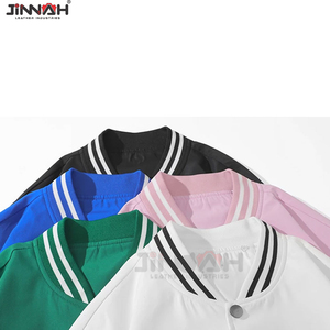 Chaqueta Varsity de Béisbol Personalizada al por Mayor para Hombre con Cuello Alto y Bordado, Mangas Largas, Color y Logotipo Personalizados para Invierno - Product Image 6
