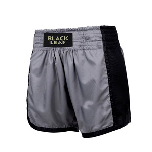 Shorts de Muay Thai personnalisés pour équipes de combat, shorts de boxe en satin de qualité supérieure, fabricant de vêtements de sport OEM avec impression de logo - Product Image 2
