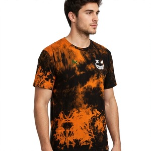 Camiseta Personalizada con Estampado de Cara Sonriente en Tie Dye Naranja y Negro, Camiseta de Algodón para Hombre, Estilo Urbano, Diseño Grunge, Fabricación OEM, Venta al Por Mayor - Product Image 3