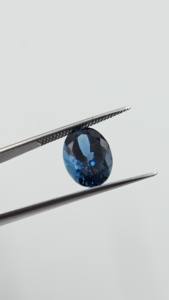 พลอยโทแพซลอนดอนบลูธรรมชาติคุณภาพสูง ขัดเงา รูปทรงวงรีเหลี่ยมเพชรพลอย ขนาด 9x12 มม. สำหรับผู้ผลิตเครื่องประดับ ในราคาที่ดีที่สุด - Product Image 5