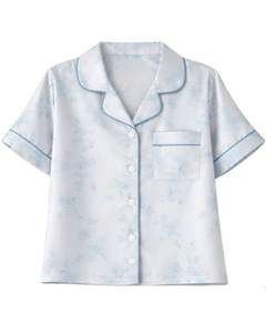 Conjunto de Pijama de Satén Floral Azul Claro Personalizado para Mujer, Manga Corta, Botones, Ropa de Dormir de Dos Piezas, Conjunto de Pantalones Cortos para Descansar - Product Image 2