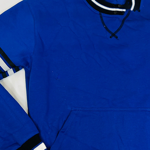 Sweat-shirt à col rond Zeta Royal Blue Sorority, lettres grecques brodées en chenille, molleton de coton doux, pull unisexe personnalisé - Product Image 2