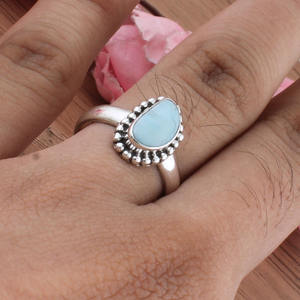 Vente en gros de bijoux en argent sterling 925 avec sertissage en turquoise bleu naturel classique, pierre précieuse de la République dominicaine, taille brillante - Product Image 6