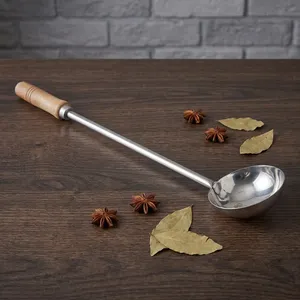 Cucharón de Acero Inoxidable con Mango Largo de Madera |   Cuchara Profunda para Servir Sopa, Gravy, Curry, Leche, Utensilio de Cocina - Product Image 2