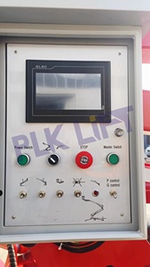 รถกระเช้าไฮดรอลิกแบบยกสูง 12 เมตร รถกระเช้าไฟฟ้าแบบแมงมุม - Product Image 6