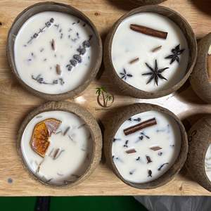 Vela Aromática Hecha a Mano con Cera de Coco de Origen Vietnamita, con Beneficios Relajantes y Saludables para Uso en Fiestas y Bares - Product Image 6