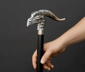 Canne de marche vintage pliable en métal avec tête de dragon, poignée sculptée, manche en bois naturel, réglable en 3 sections, pour la randonnée en plein air - Product Image 1