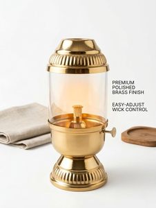 Lampe à huile de luxe en laiton et verre avec mèche en coton réglable, lanterne vintage au kérosène, lampe de table décorative, lampe hurricane faite à la main - Product Image 2