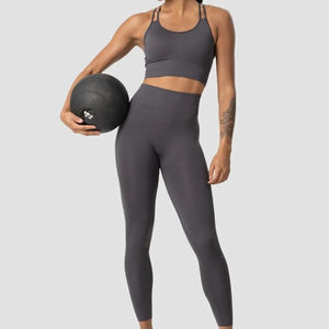 Ensemble de yoga pour femmes, nouveau design tendance, best-seller, couleur et taille personnalisées, haute qualité, en vente à bas prix - Product Image 4