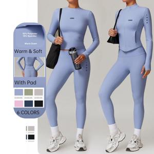 Ensemble de yoga pour femmes de haute qualité et confortable, couleur unie, respirant, logo personnalisé, marque privée, 4 pièces, élasthanne/nylon, taille élastique - Product Image 5