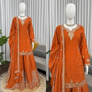 Conjunto Sharara de Diseñador VASTRA COTTAGE con Kurti con Bordado de Hilo y Dupatta a Juego, Traje Étnico para Fiestas y Bodas - Product Image 6
