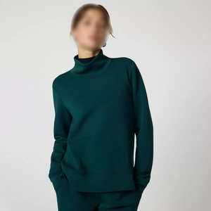 เสื้อสเวตเชิ้ตคอเต่าแฟชั่นผู้หญิงทรงโอเวอร์ไซส์ หลวม สวมใส่สบาย ผ้าฟลีซอุ่นๆ สำหรับฤดูใบไม้ร่วงและฤดูหนาว สไตล์สตรีทแวร์ - Product Image 1